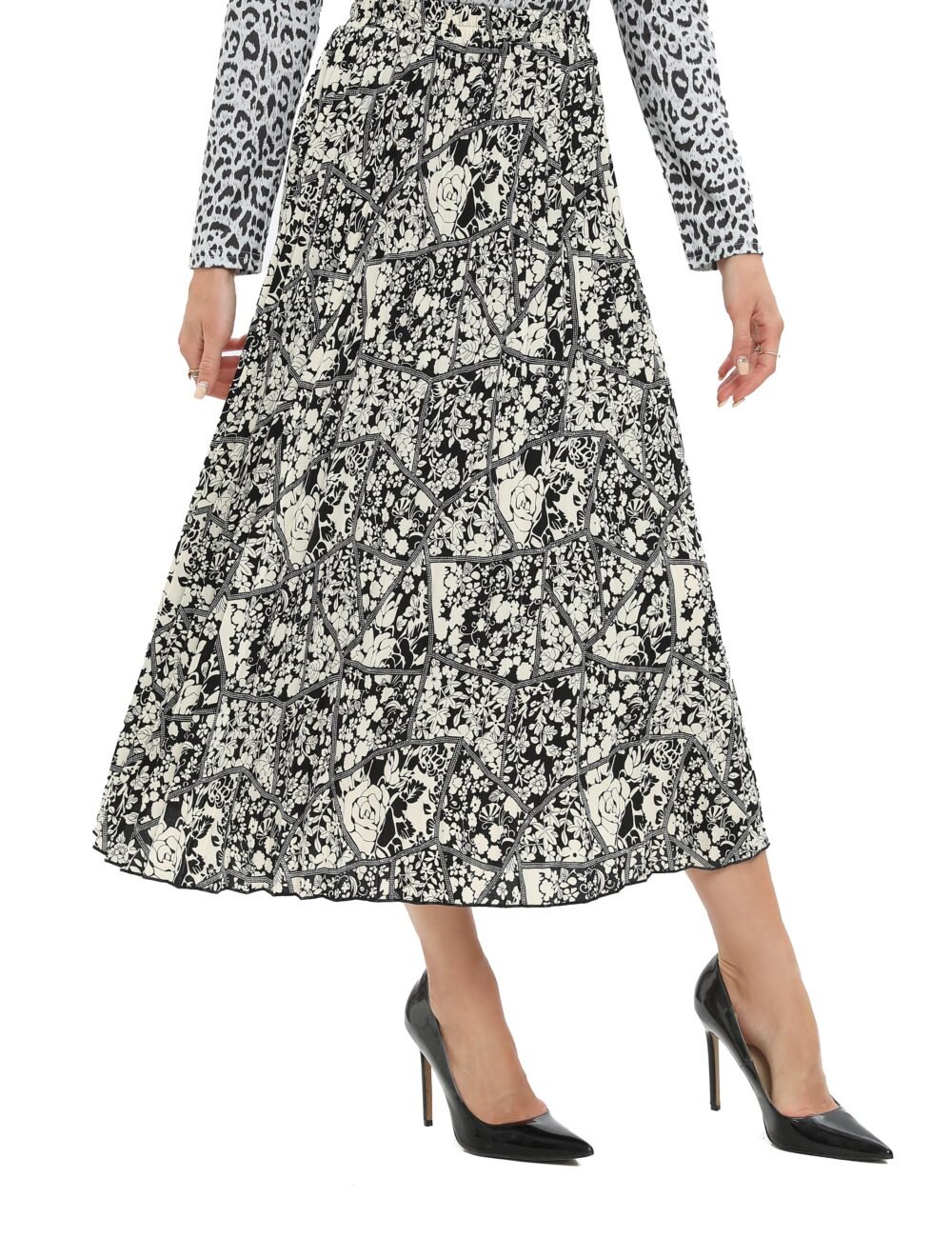 Monochrome Print Midi Pleated Skirt - Image 5